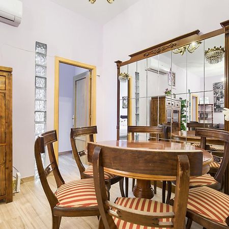 Charming Tirso De Molina I Appartement Madrid Buitenkant foto