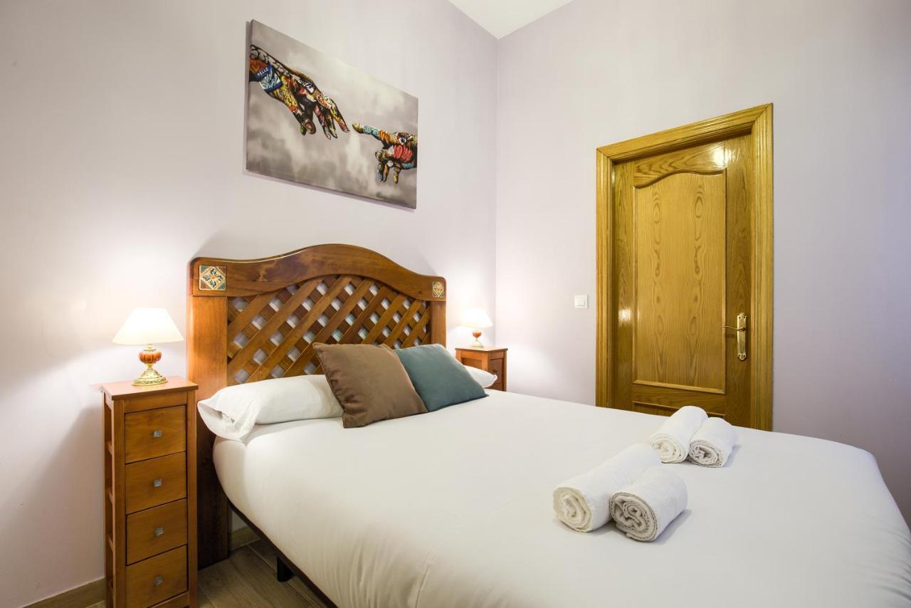 Charming Tirso De Molina I Appartement Madrid Buitenkant foto