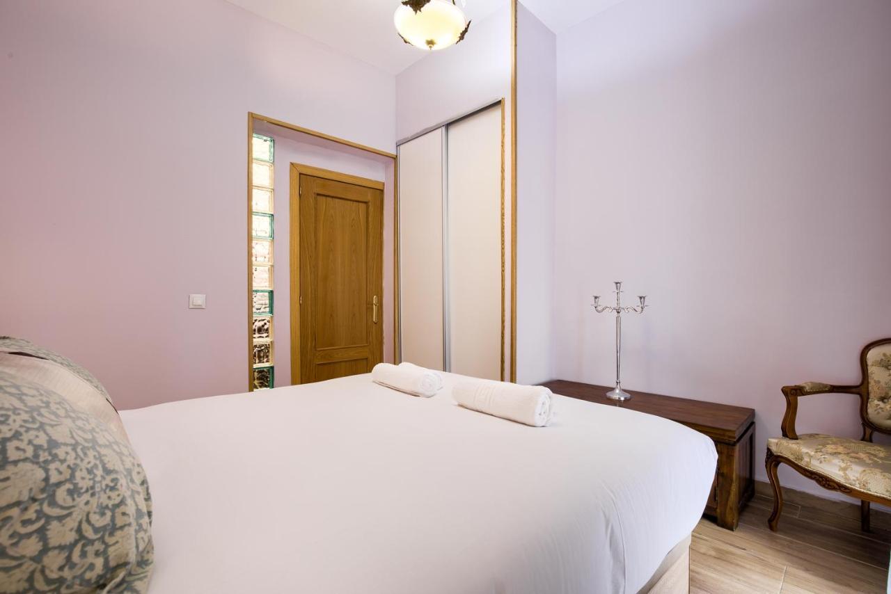 Charming Tirso De Molina I Appartement Madrid Buitenkant foto