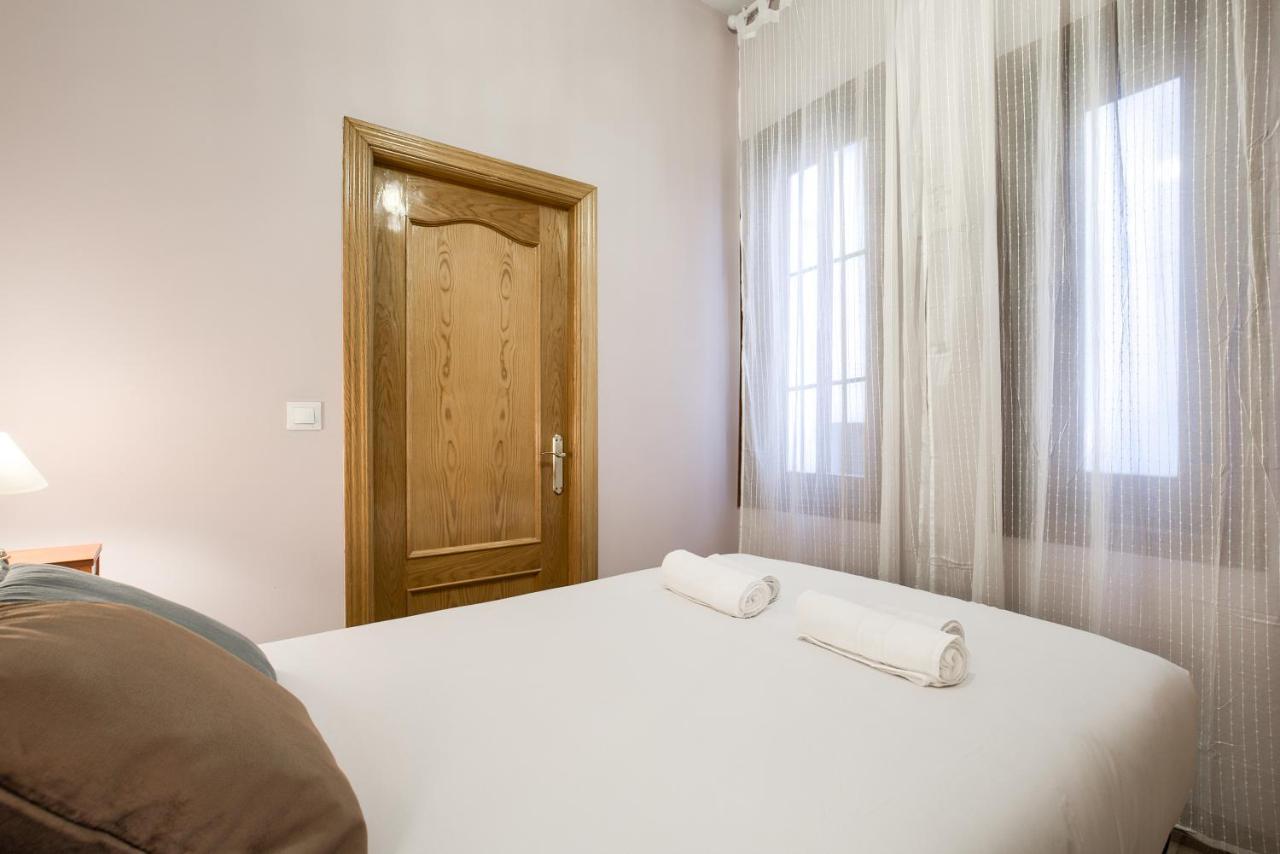Charming Tirso De Molina I Appartement Madrid Buitenkant foto
