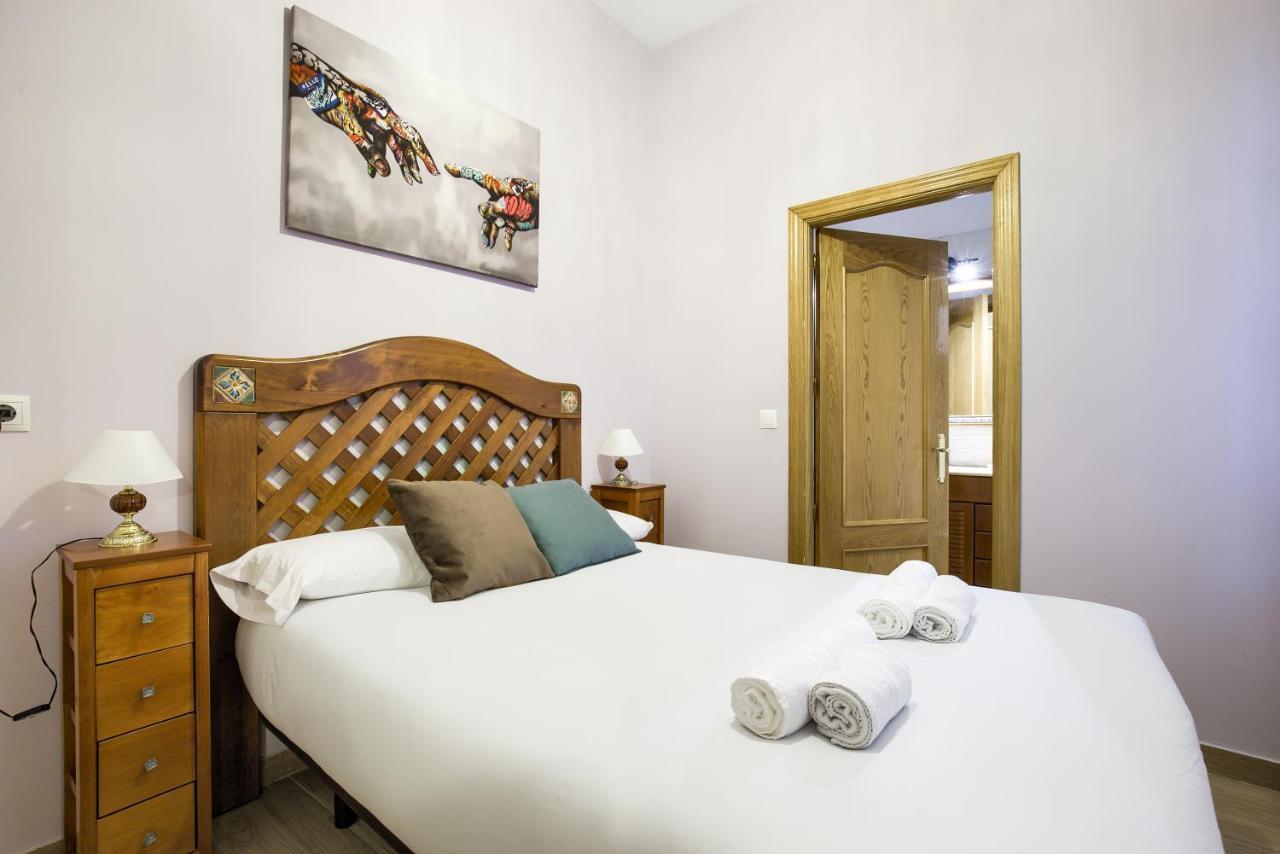Charming Tirso De Molina I Appartement Madrid Buitenkant foto