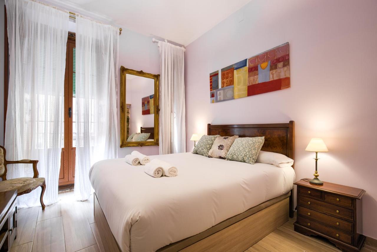 Charming Tirso De Molina I Appartement Madrid Buitenkant foto